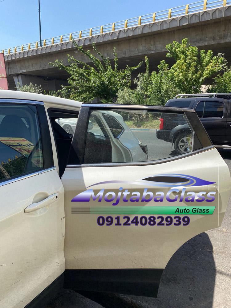 شیشه درب عقب نیسان قشقایی