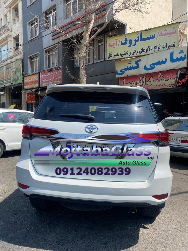 شیشه عقب فور چونر 2023